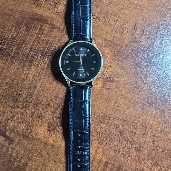 Van Heusen Diamond Watch - Picture 3 of 4